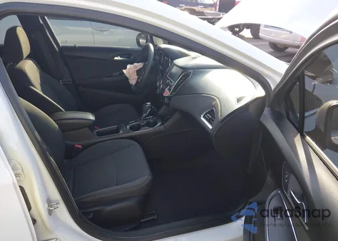 2018 Chevrolet Cruze Lt Auto z USA, uszkodzony, nr VIN 1G1BE5SM4J7246946